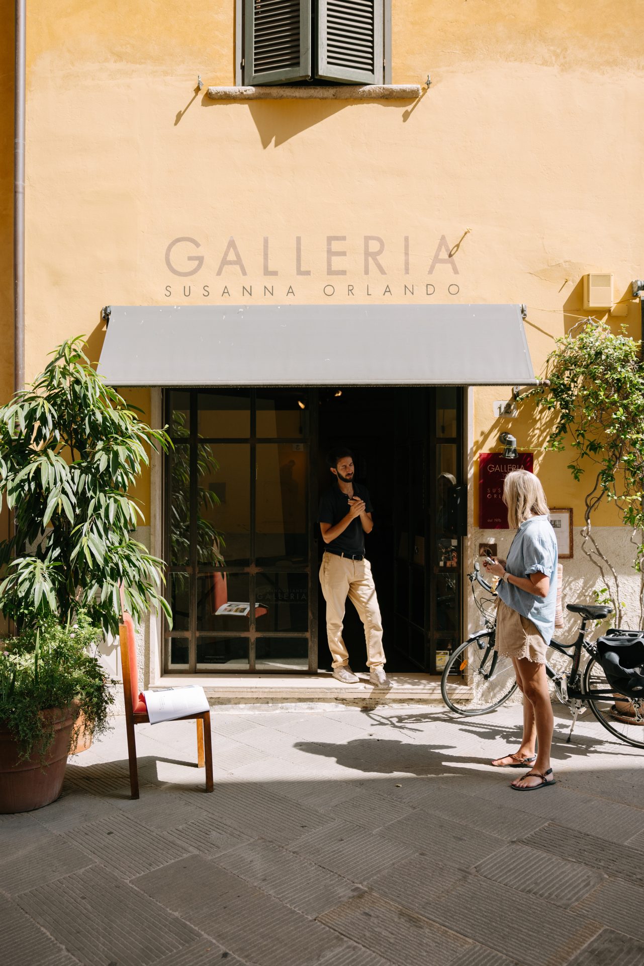 Contemporary art at Galleria Susanna Orlando in Pietrasanta.